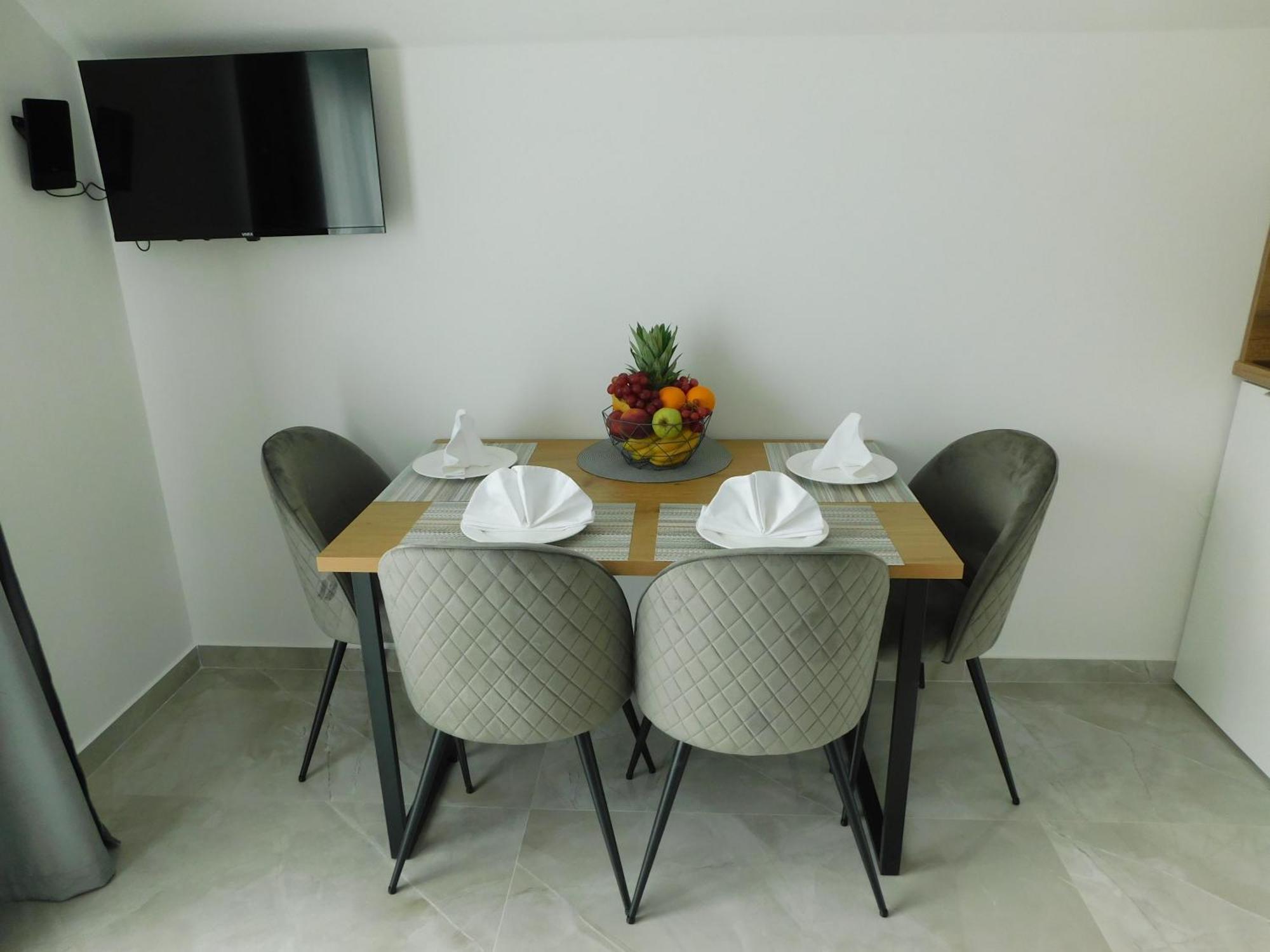 Apartman Nativis Otočac Esterno foto