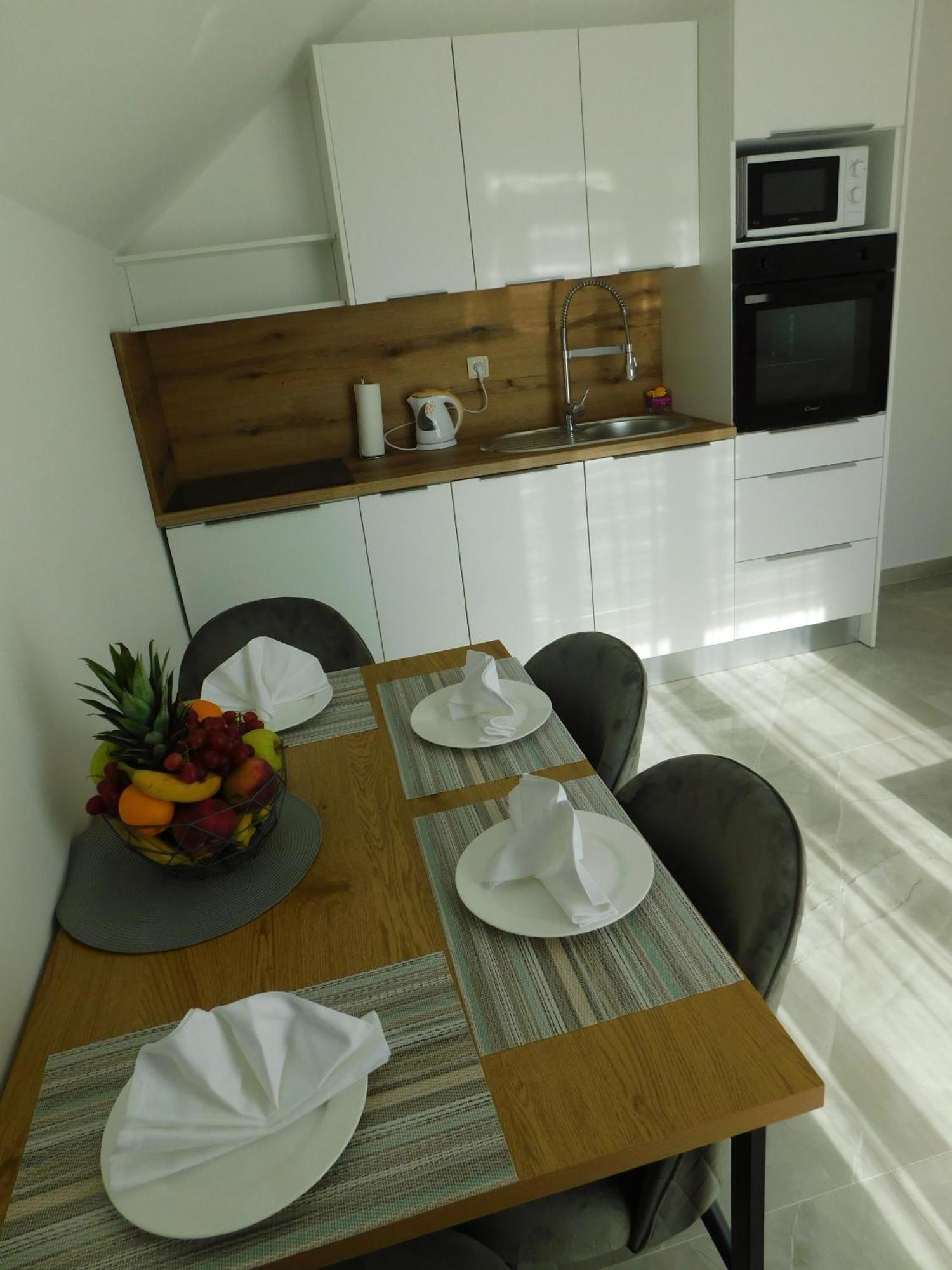Apartman Nativis Otočac Esterno foto