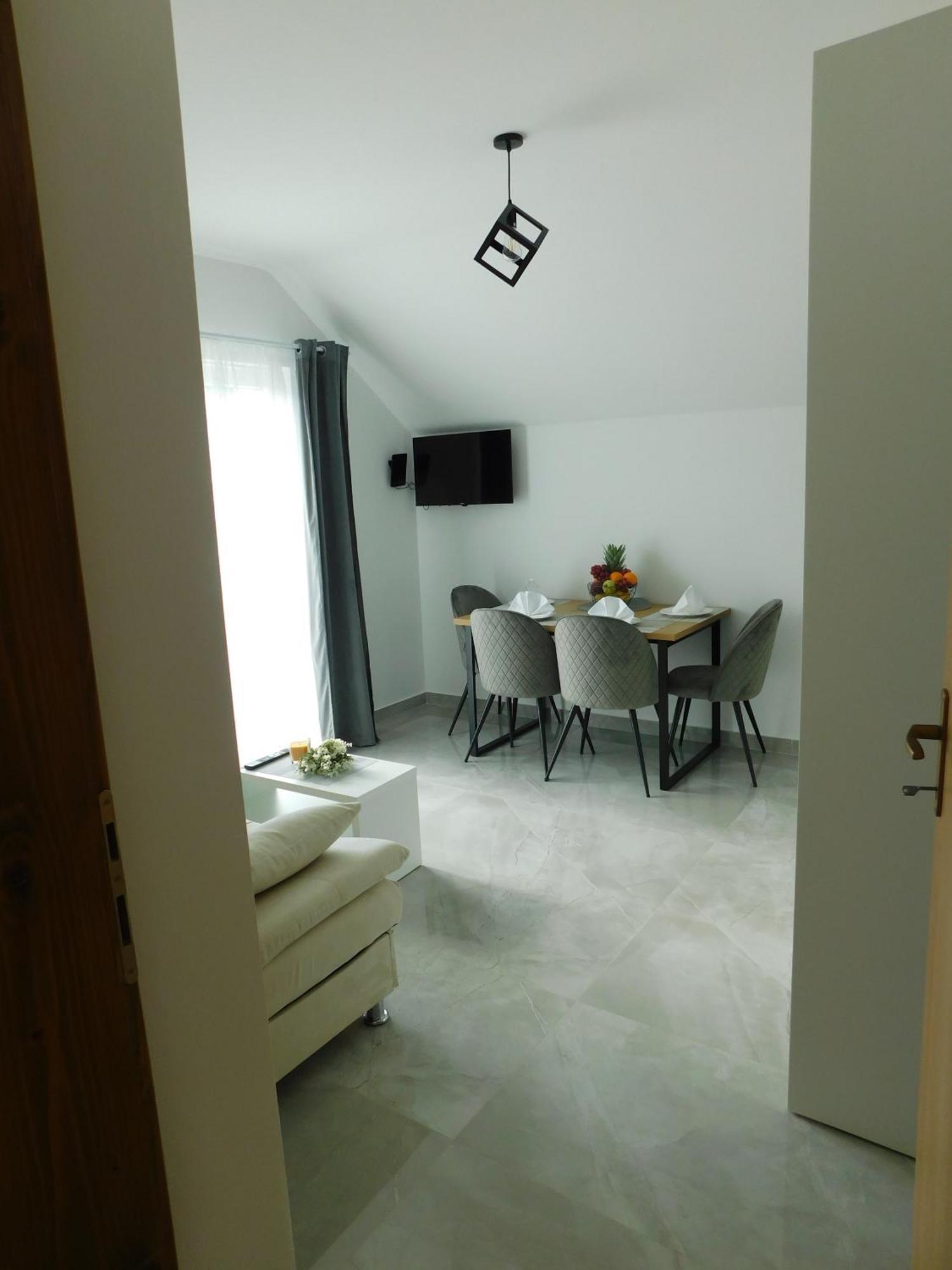 Apartman Nativis Otočac Esterno foto